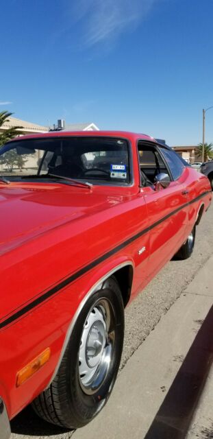 Plymouth Duster 1974 image number 12