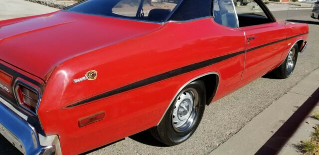 Plymouth Duster 1974 image number 13