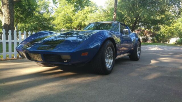 Chevrolet Corvette 1974 image number 30