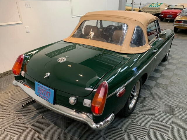 MG MGB 1972 image number 10