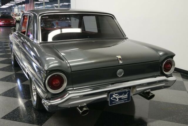 Ford Falcon 1963 image number 10