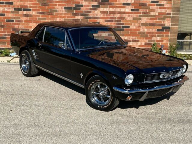 Ford Mustang 1966 image number 20