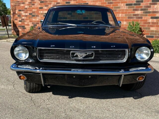 Ford Mustang 1966 image number 21