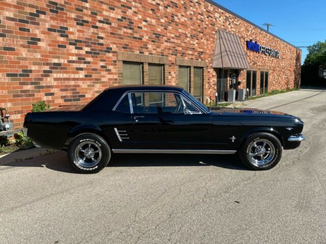 Ford Mustang 1966 image number 4