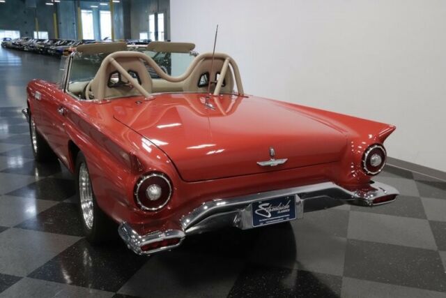 Ford Thunderbird 1957 image number 10