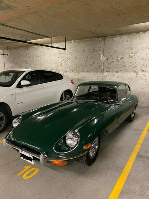 Jaguar E-Type 1970 image number 1