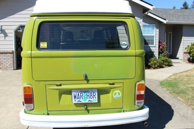 Volkswagen Bus/Vanagon 1976 image number 21