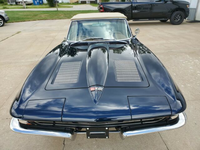 Chevrolet Corvette 1963 image number 1