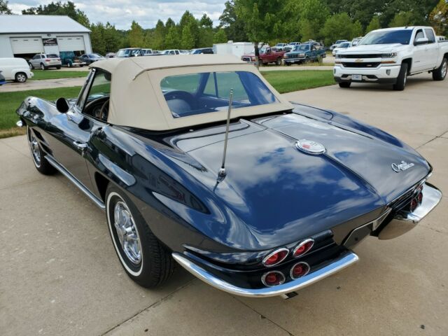 Chevrolet Corvette 1963 image number 11