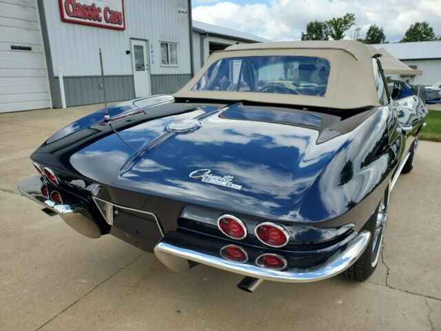 Chevrolet Corvette 1963 image number 33