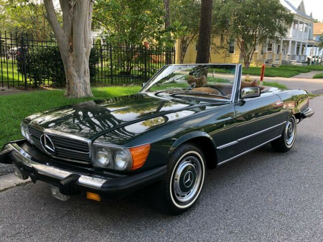 Mercedes-Benz SL-Class 1976 image number 2