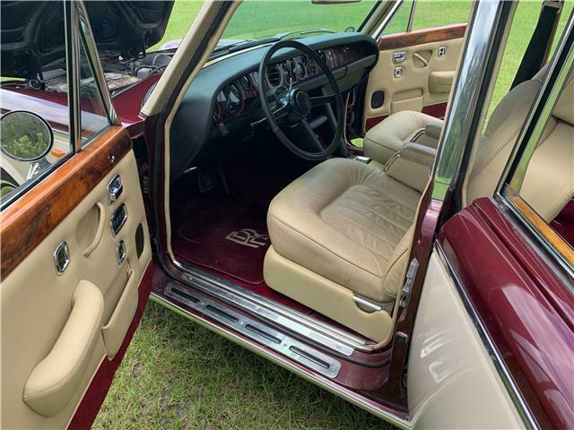 Rolls-Royce Silver Shadow LWB 1971 image number 37