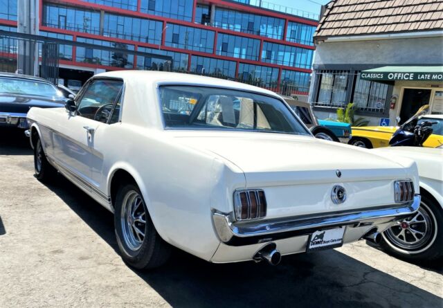 Ford Mustang 1965 image number 1