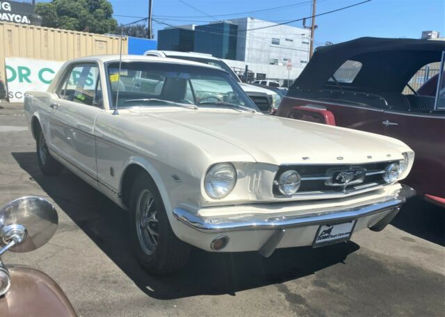 Ford Mustang 1965 image number 21