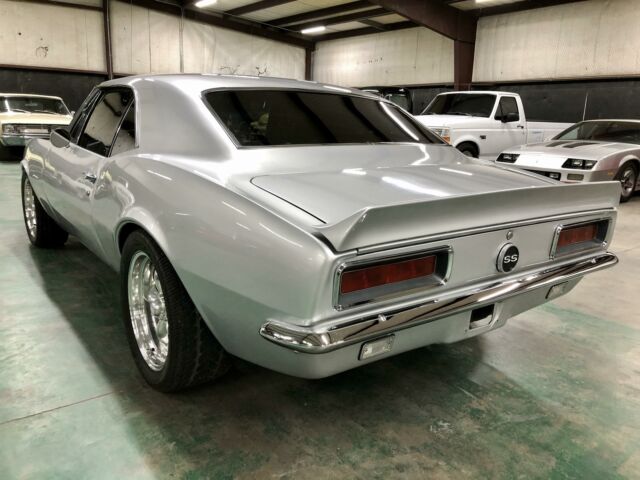 Chevrolet Camaro 1967 image number 2