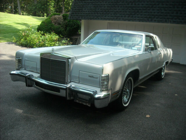 Lincoln Continental 1977 image number 15