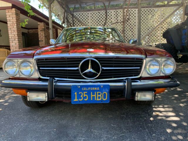 Mercedes-Benz SL-Class 1973 image number 19