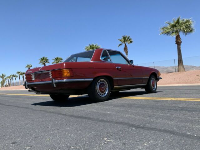 Mercedes-Benz SL-Class 1973 image number 2