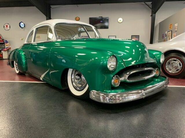 Chevrolet Coupe 1949 image number 1