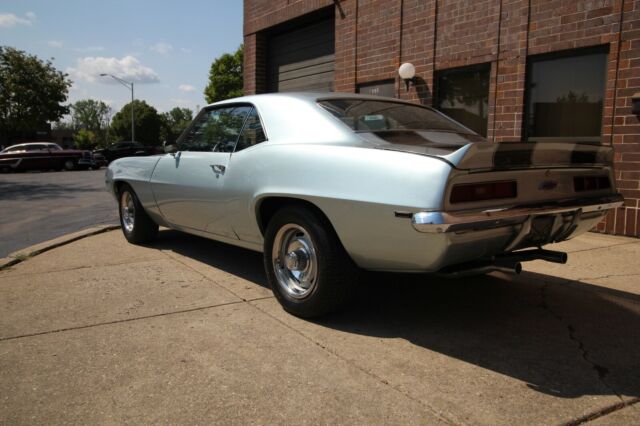 Chevrolet Camaro 1969 image number 2