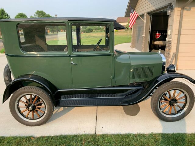 Ford Model T 1926 image number 0