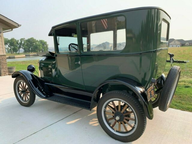 Ford Model T 1926 image number 16