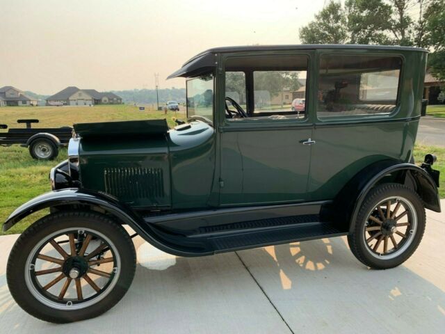 Ford Model T 1926 image number 17