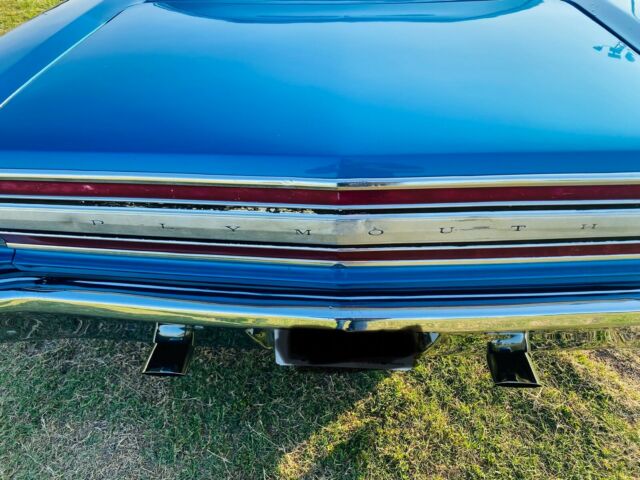 Plymouth Road Runner 1968 image number 10