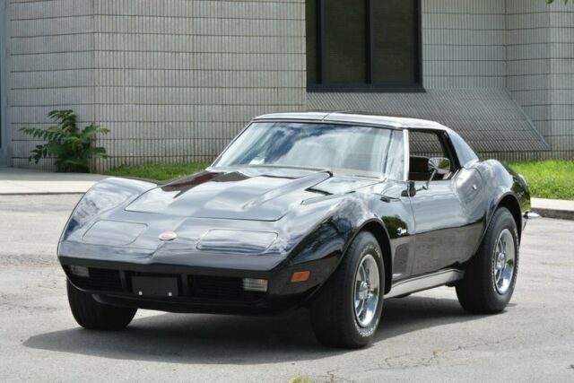 Chevrolet Corvette 1973 image number 15