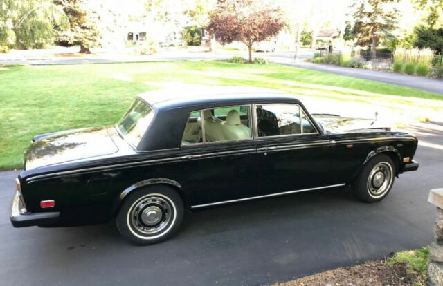 Rolls-Royce Silver Shadow 1977 image number 15