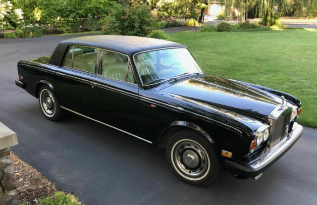 Rolls-Royce Silver Shadow 1977 image number 18