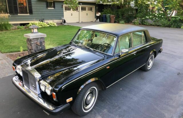 Rolls-Royce Silver Shadow 1977 image number 24