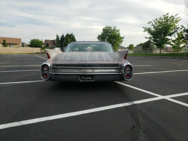 Cadillac DeVille Coupe 1960 image number 21