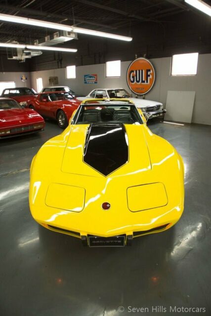 Chevrolet Corvette 1975 image number 20