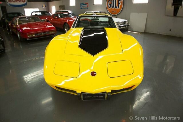 Chevrolet Corvette 1975 image number 21