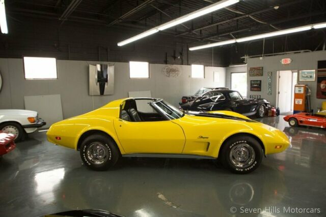 Chevrolet Corvette 1975 image number 5