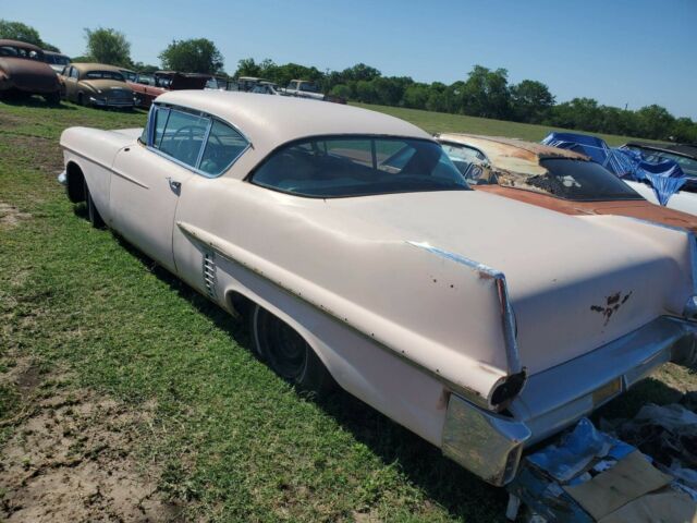 Cadillac DeVille 1957 image number 11