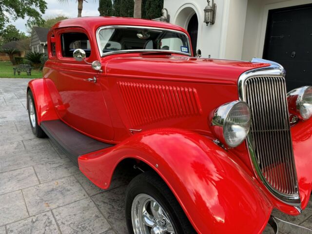 Ford Coupe Street Rod 1934 image number 26