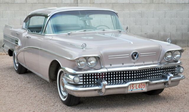 Buick Roadmaster 1958 image number 24