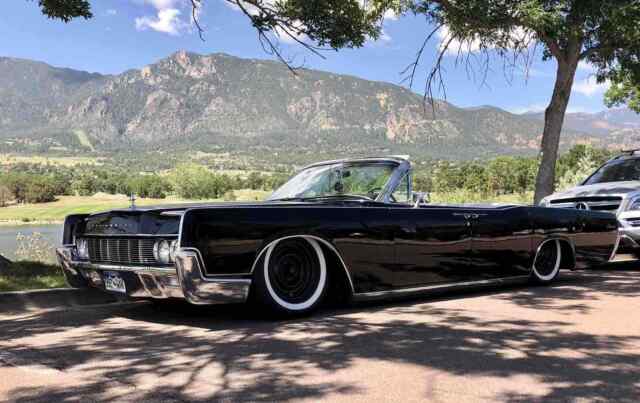 Lincoln Continental 1967 image number 2