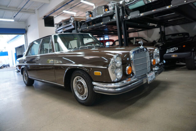 Mercedes-Benz 280 SEL 4.5 V8 Sedan 1973 image number 29