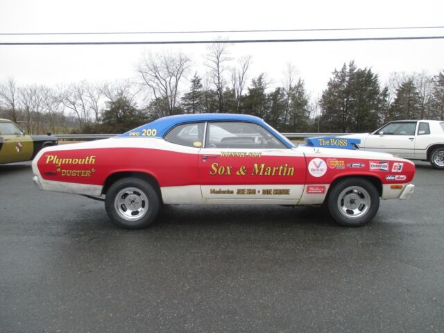 Plymouth Duster 1975 image number 29