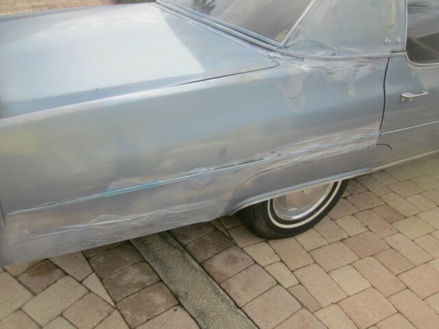 Cadillac Fleetwood 1976 image number 23