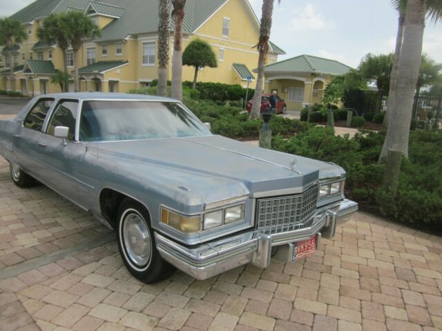 Cadillac Fleetwood 1976 image number 32