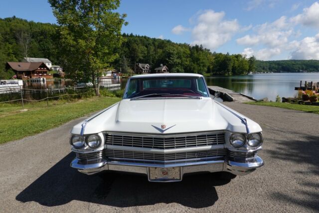 Cadillac DeVille Coupe 1964 image number 21