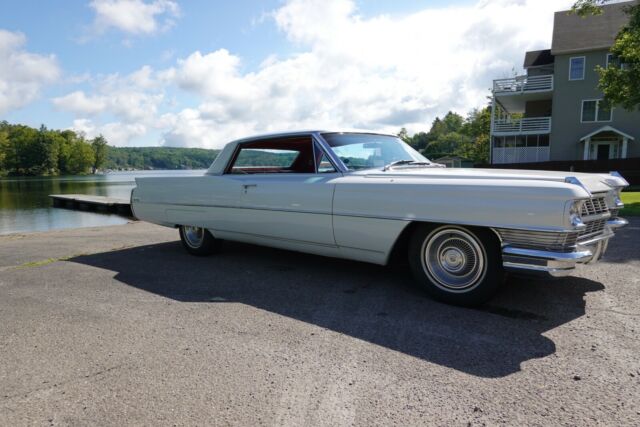 Cadillac DeVille Coupe 1964 image number 22