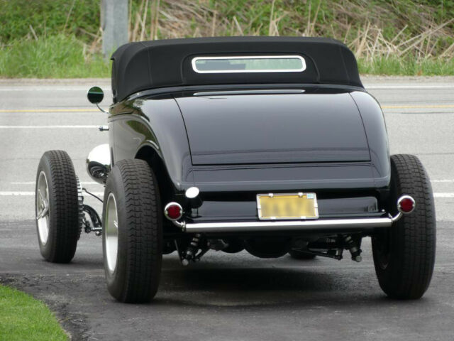 Ford Roadster 1933 image number 26