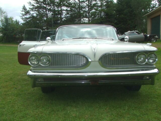 Pontiac Bonneville 1959 image number 2