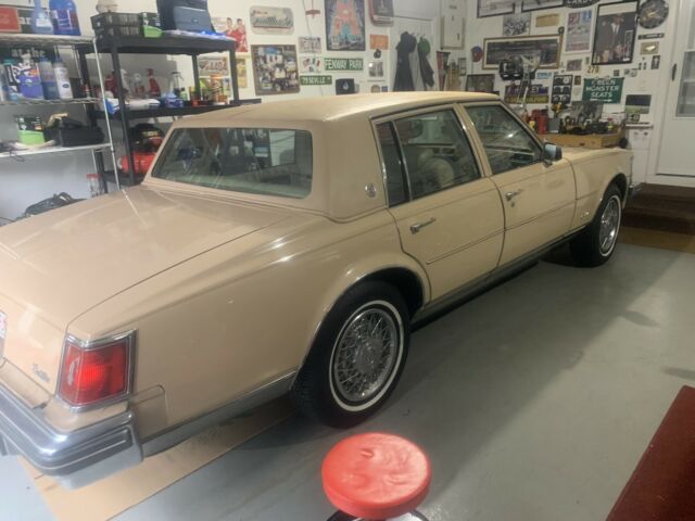 Cadillac Seville 1978 image number 1