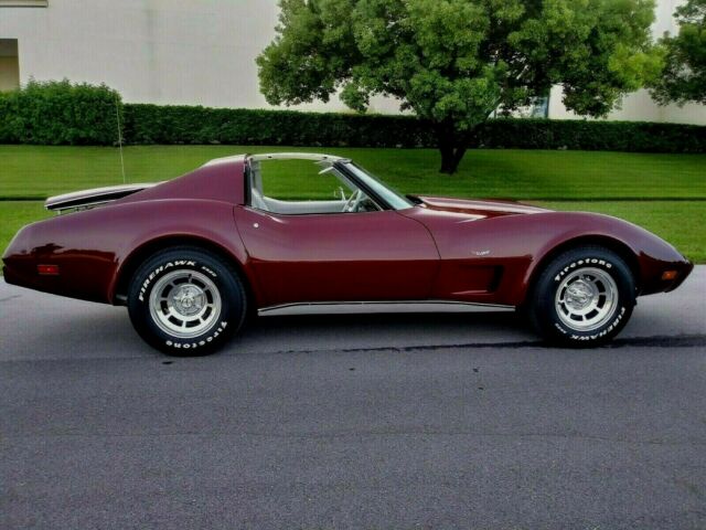 Chevrolet Corvette 1977 image number 0